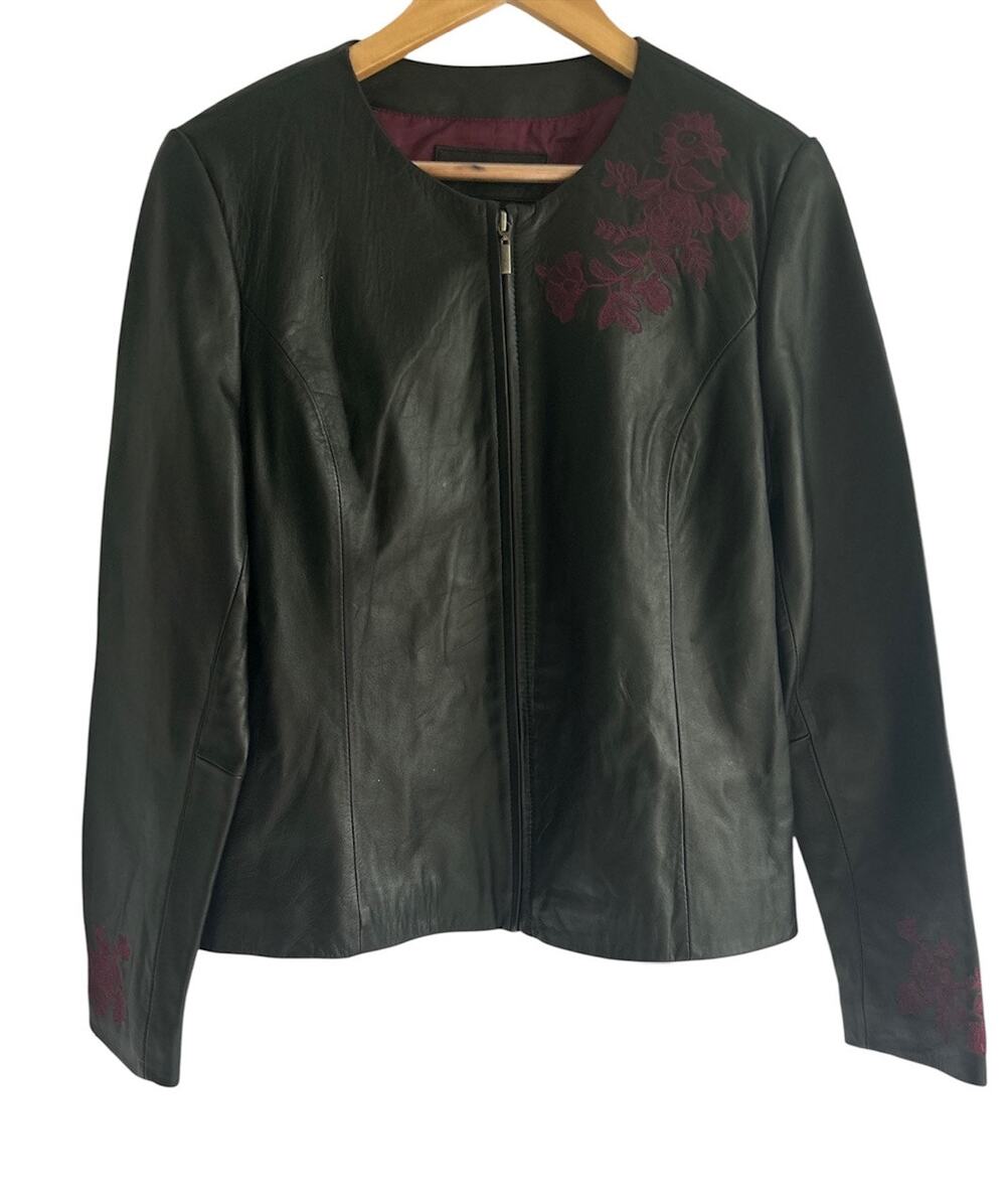 Jaclyn Smith Large Leather Black Floral Embroidered Accents Collarless Jacket‎